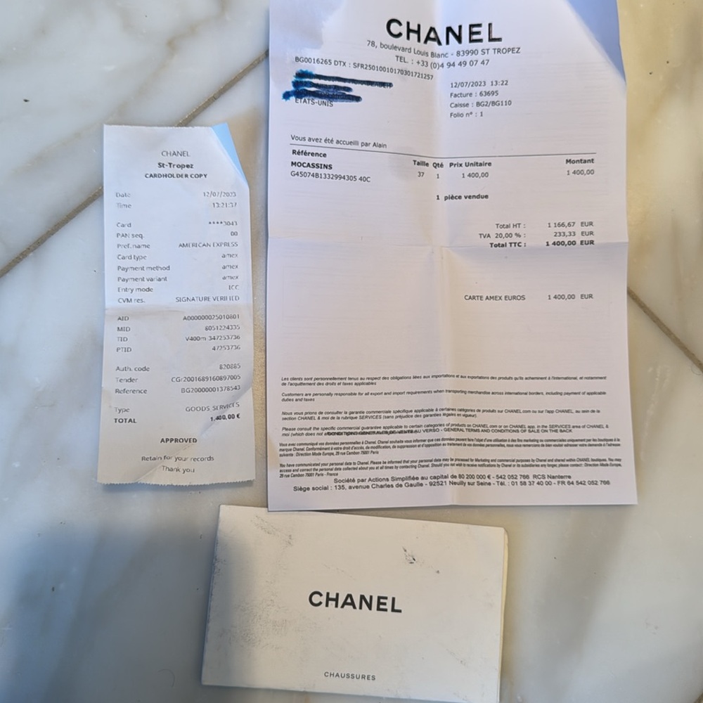 Chanel loafers. Like brand new. Size 37 European or 7 US - Picture 6 of 6